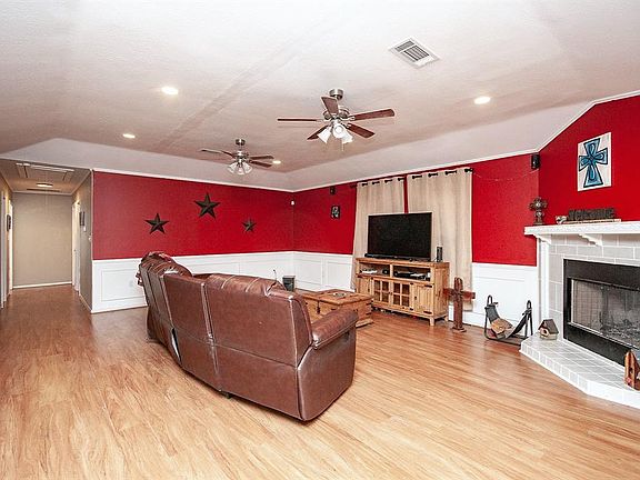 5th image of 25487 Tupelo Ln