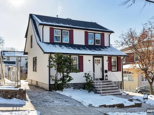 48 Maplewood Ave, Bogota, NJ 07603