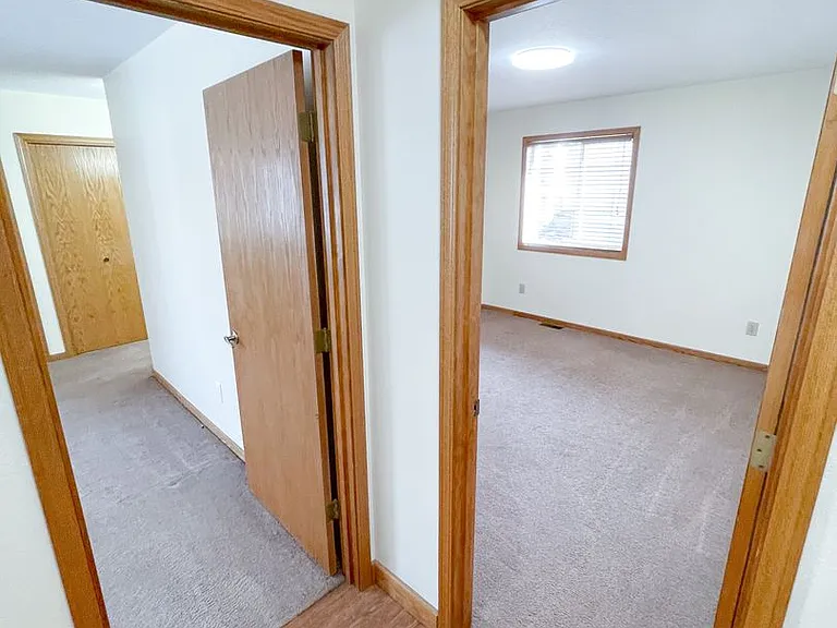 5441 Basin View Dr — Photo 17