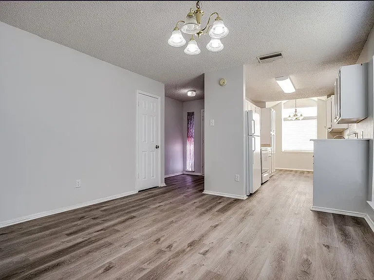 1725 Lemonwood Cir — Photo 1