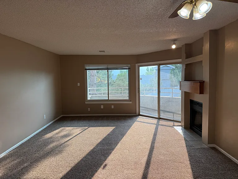 3624 Iguana Dr — Photo 2