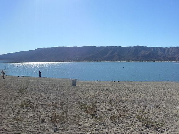 3rd image of 1 Lakeshore Dr