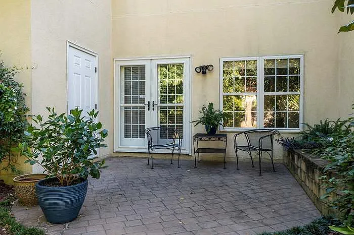 1109 Wake Forest Rd — Photo 15
