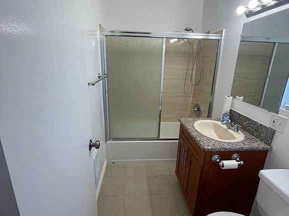 3rd image of 7237 Amigo Ave #11