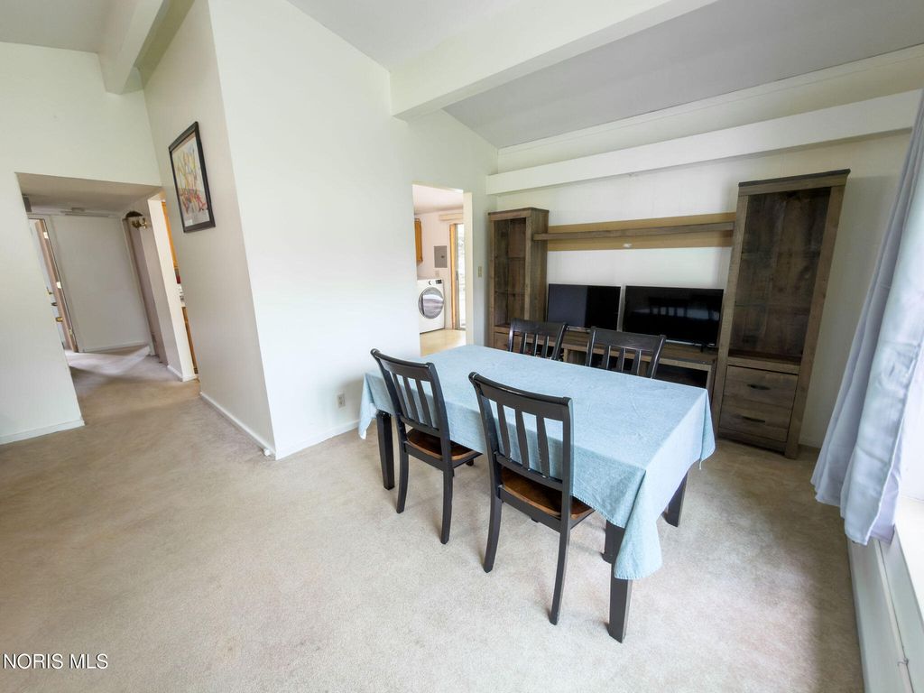 5837 Granville Dr, Sylvania, OH - More