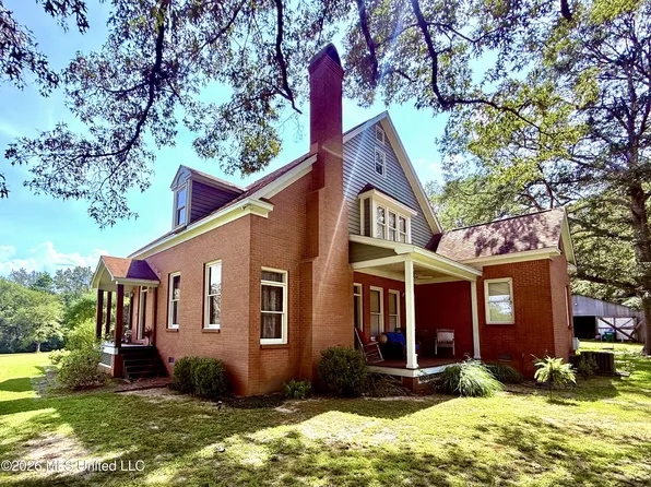 1701 W Old Robinson Rd, Carthage, MS 39051