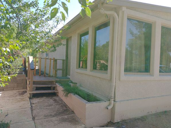 3045 Olive Dr