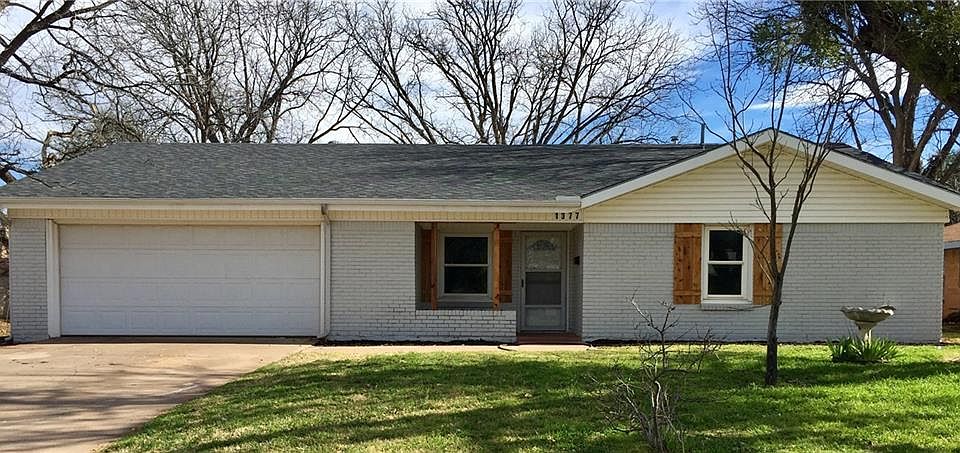 1st image of 1377 Buccaneer Dr