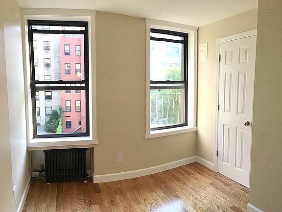 4th image of 322 E 104th St APT 3E