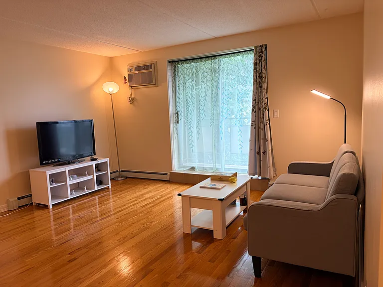301 Lowell St #24 — Photo 5