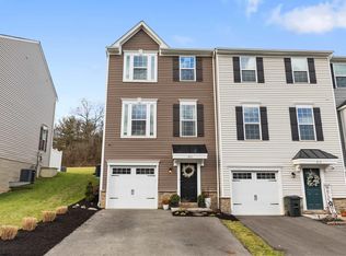211 Stonehurst Dr, Morgantown, WV 26501