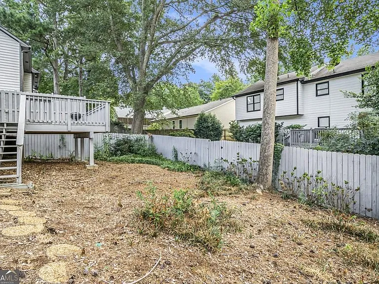 1118 Capital Club Cir — Photo 26