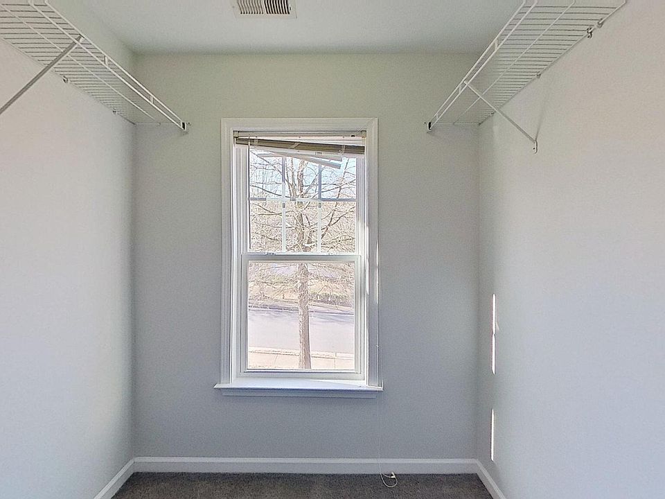 1st image of 601 Elm Ave