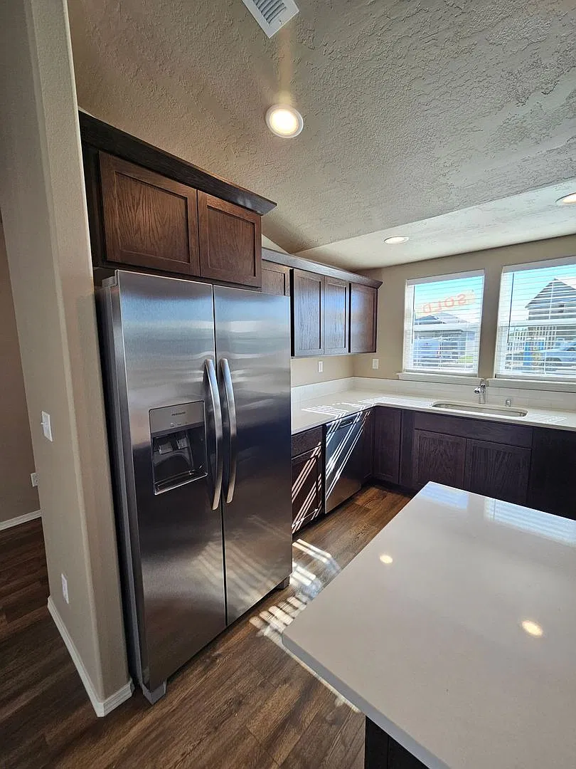 Three Bedroom Home — Photo 4