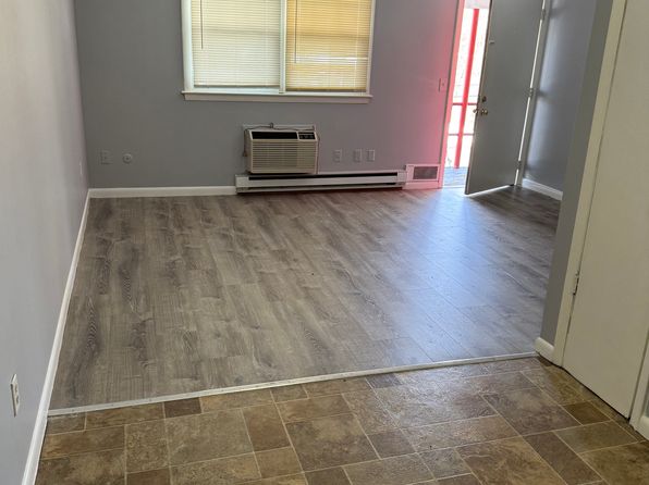 1139 Thorndike St #10