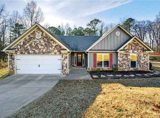 336 Dixie Ct, Mount Airy, GA 30563