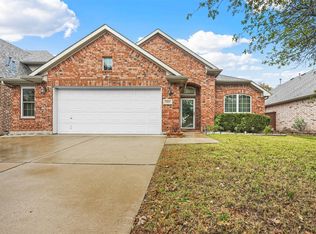 9800 McFarring Dr, Fort Worth, TX 76244