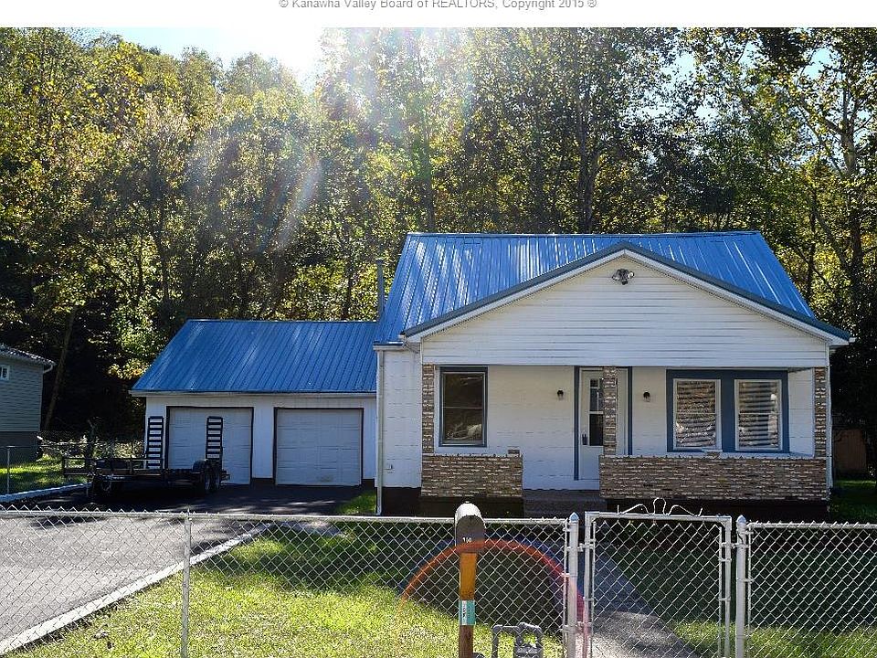 1st image of 750 Bays Dr