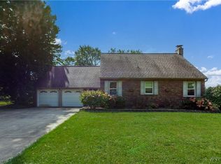 3053 Schoolview Rd, Eden, NY 14057