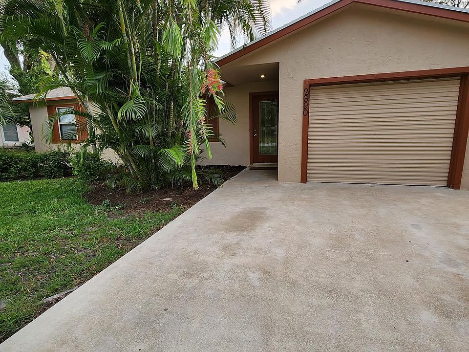 1st image of 2390 SW Bayshore Blvd