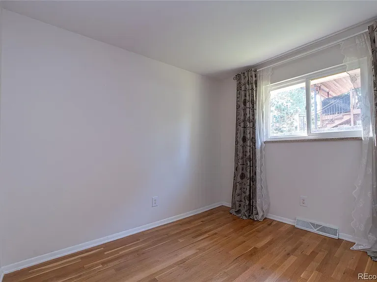 2990 Indiana St — Photo 10