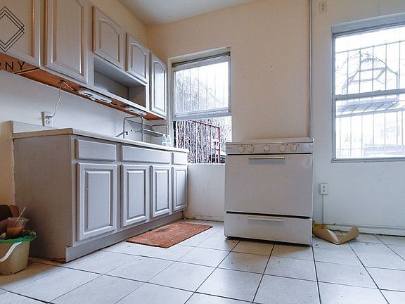 3rd image of 699 Flushing Ave #3A