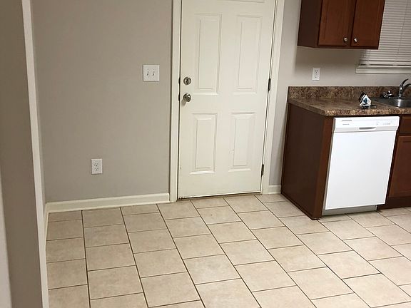 3rd image of 2801 Greenwood Dr NW #401