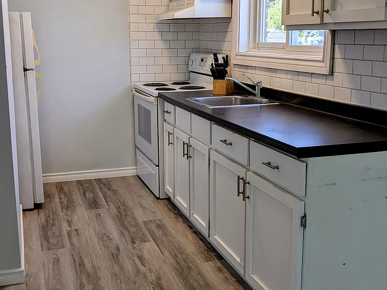 265 Macdonnell St #6 — Photo 3