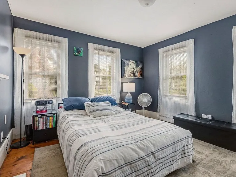 118 Court St #1 — Photo 16