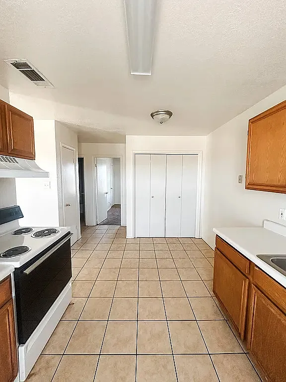 Floor plan D