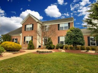 3 Lonnie Dr, Allentown, NJ 08501