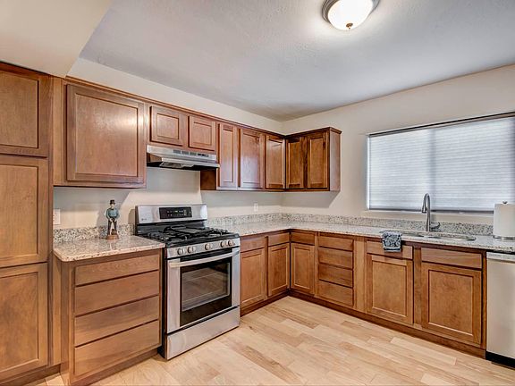5th image of 1431 Richmond Dr NE #A