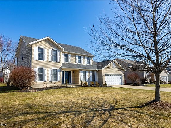 5th image of 29930 Wellington Dr