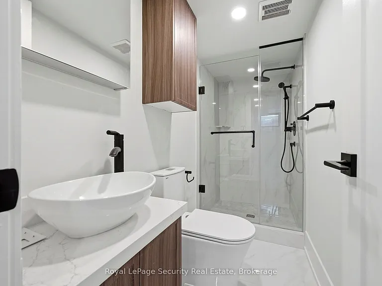 21 Belmont St #2 — Photo 7