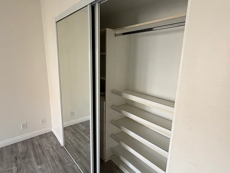 56 N Michigan Ave #3 — Photo 4
