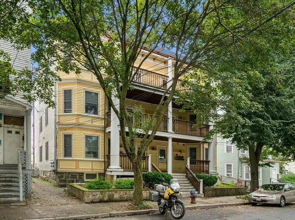 118 Perkins St #3, Somerville, MA 02145