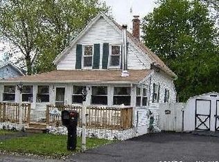 126 Coburn St, Warwick, RI 02889