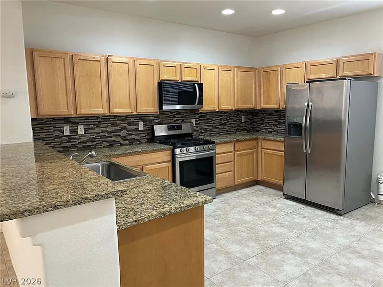 10922 Moonbeam Glow Ln — Photo 18