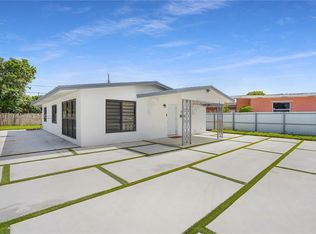 690 SE 3rd Pl, Hialeah, FL 33010