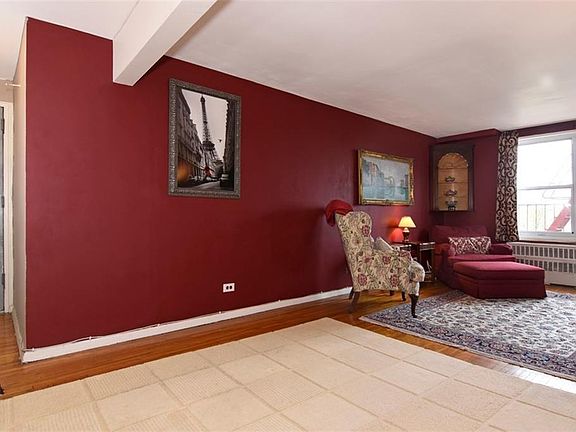 3rd image of 3363 Sedgwick Ave APT 2R
