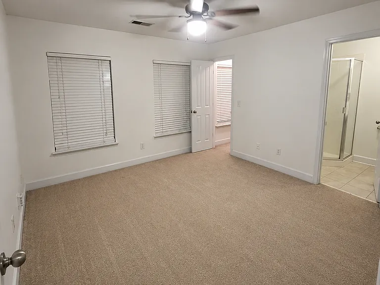 7025 Sunnywood Dr — Photo 8