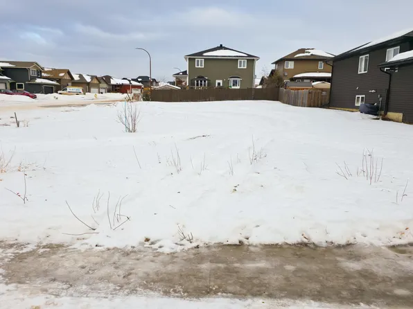 4930 57th Ave, Cold Lake, AB T9M 0E7