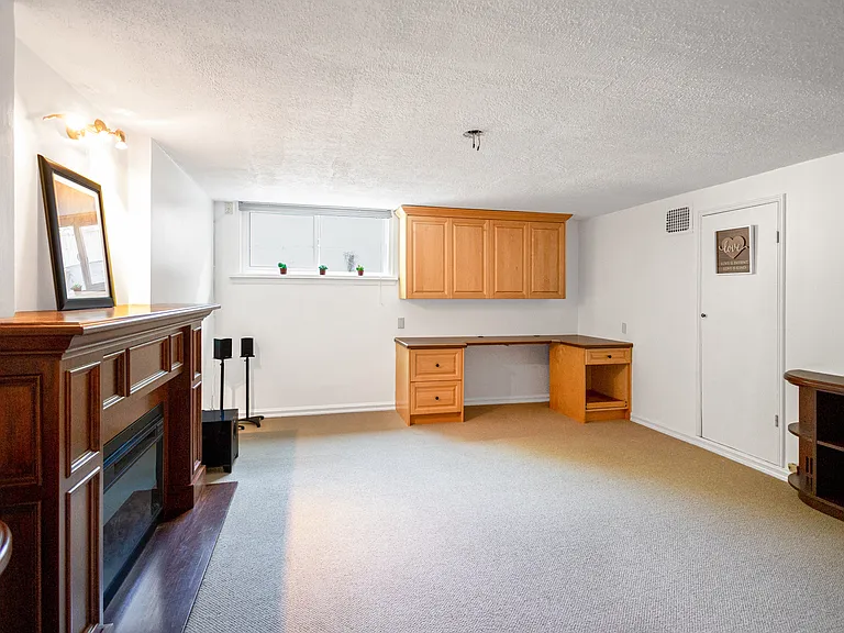 2226 Haywood Ave — Photo 16