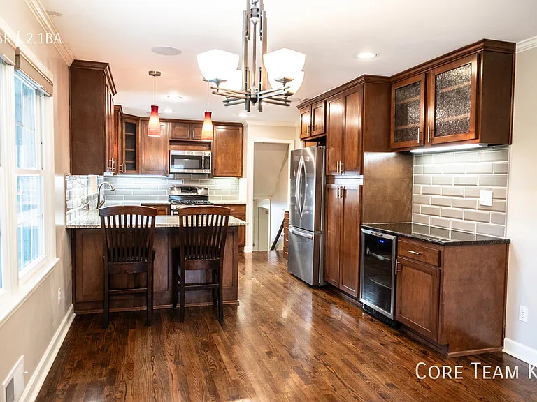 2308 W 104th St — Photo 3