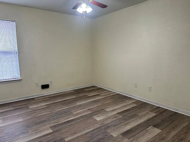 BEDROOM #1