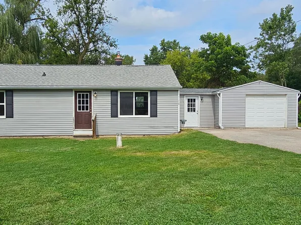 1178 W Grand Blanc Rd, Grand Blanc, MI 48439