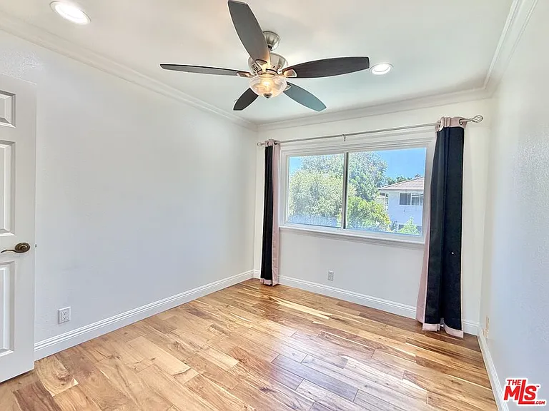 1615 Wellington Pl — Photo 27