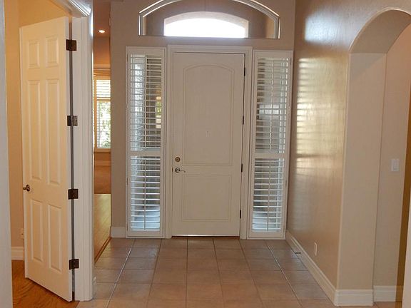 5th image of 6005 Purple Aster Ln NE