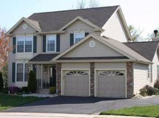 40 Jade Ln, Phillipsburg, NJ 08865