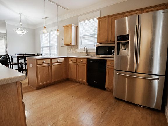 3rd image of 10817 Connally Ln